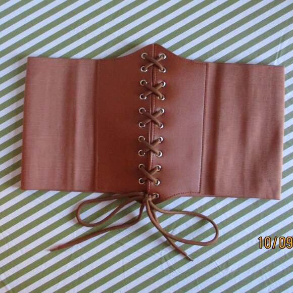 Lace-Up Corset Belt - Picture 4 of 6